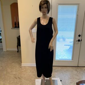 Gibson & Latimer Black Dress